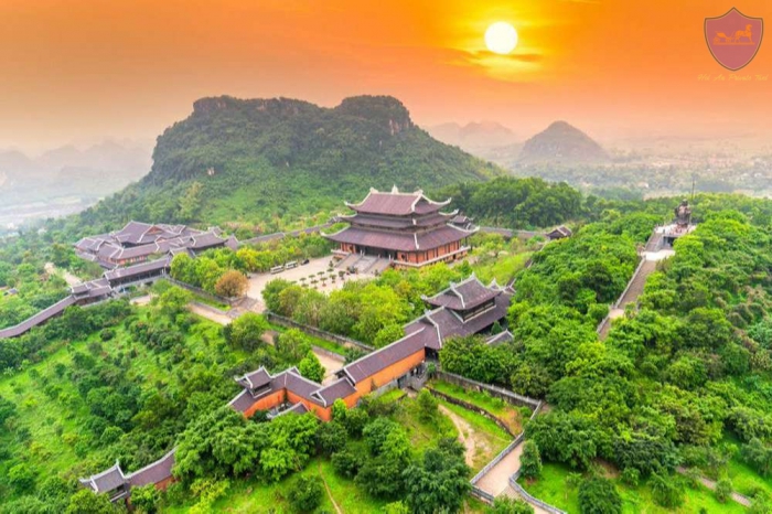 Bai Dinh Pagoda - Trang An - Mua Cave 1 Day